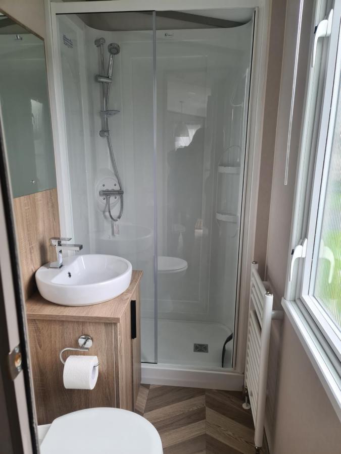 Villa Mawgan Pads Newquay Bay Extérieur photo