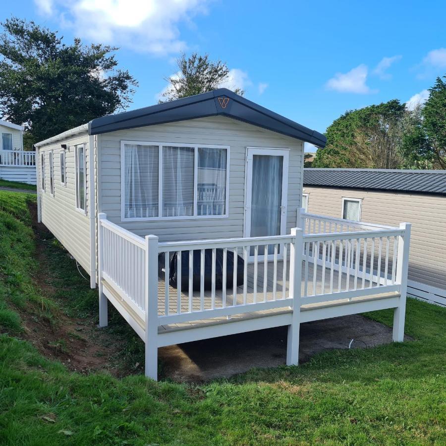 Villa Mawgan Pads Newquay Bay Extérieur photo