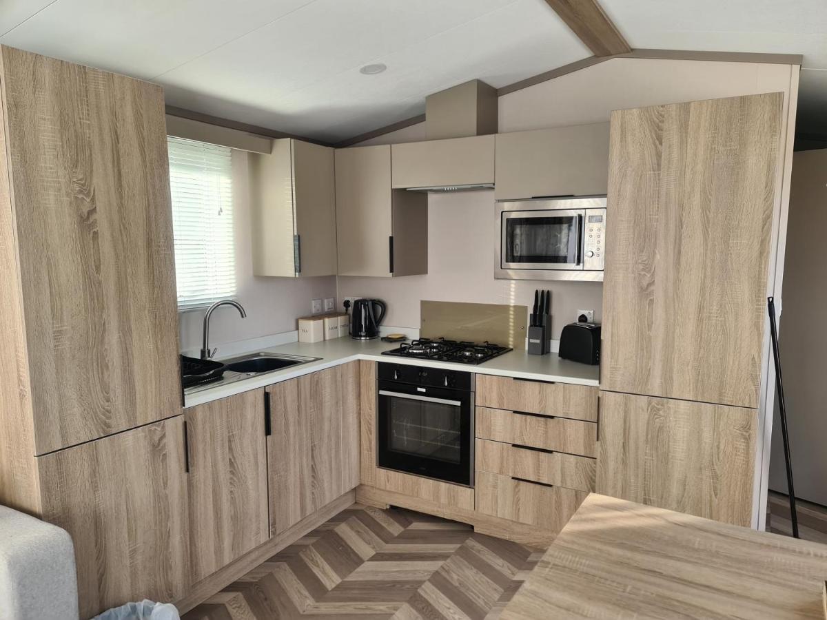 Villa Mawgan Pads Newquay Bay Extérieur photo